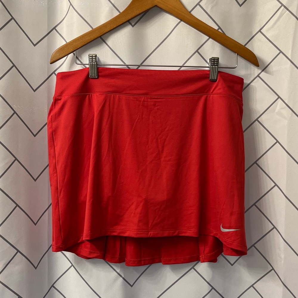 NWT Nike Women’s Athletic Skort Skirt Dry Fit Size Medium Red Golf Tennis